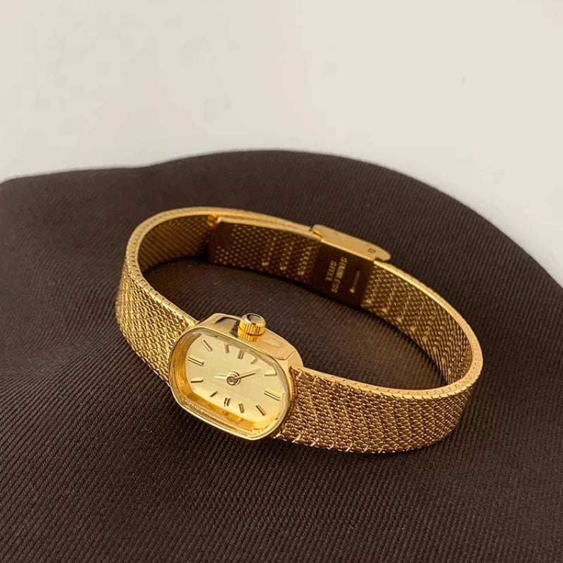 Watch for women light luxury niche small gold watch 2025 new retro small exquisite women's quartz watch