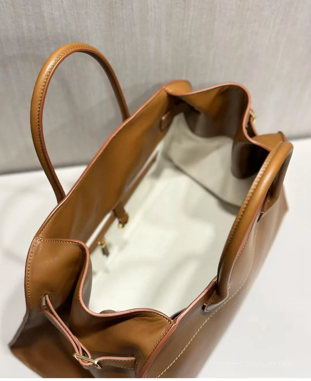 Vegarios Handbag High-Capacity