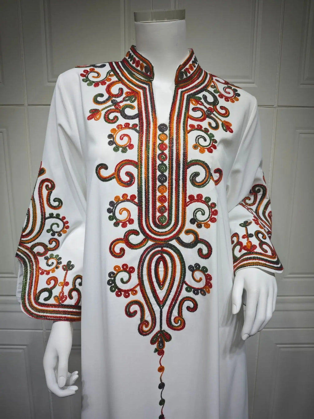 2025 Autumn And Winter Muslim Fashion Women's Embroidery Rope Embroidery Middle East Robe Arabic Dress