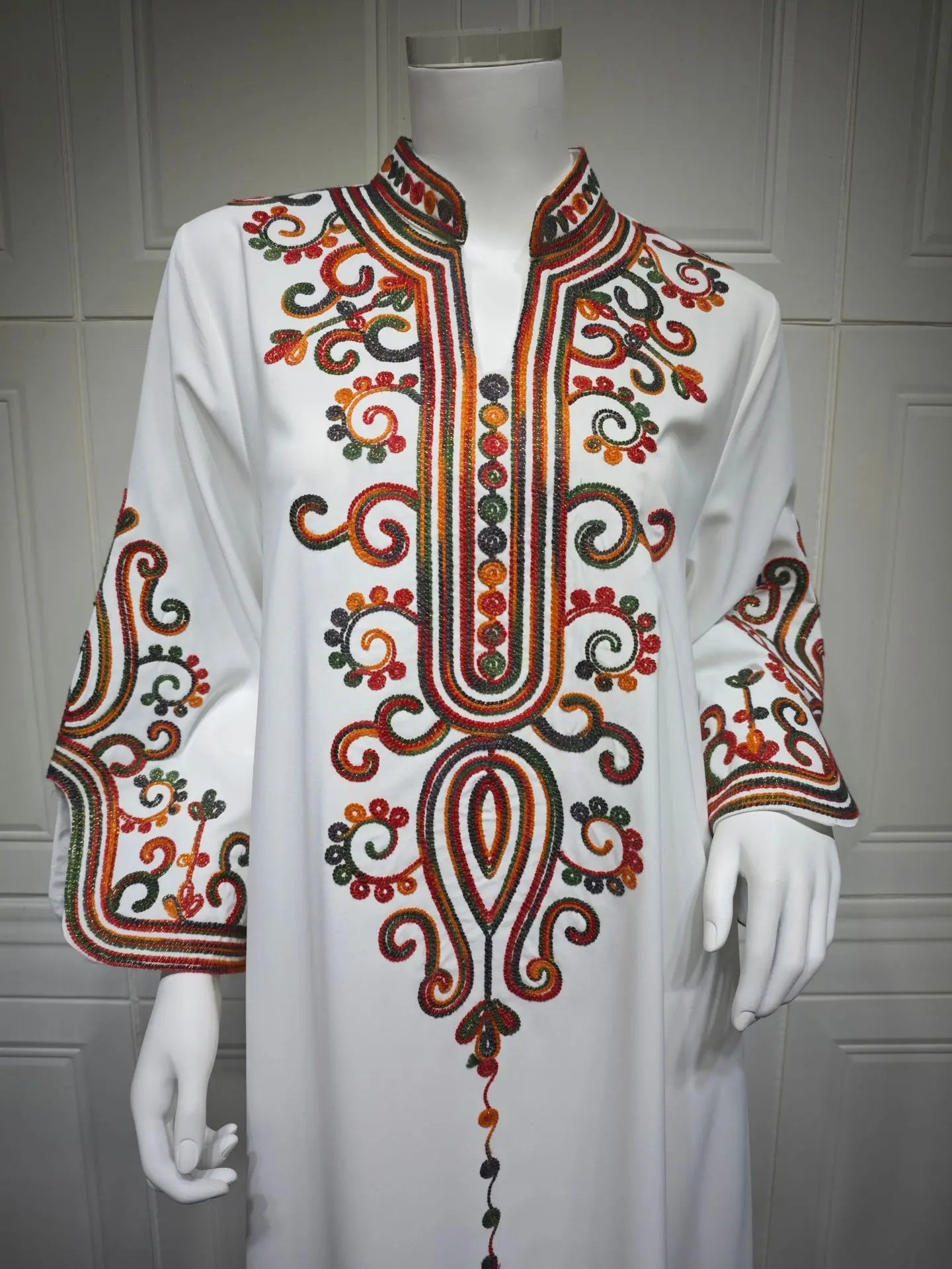 2025 Autumn And Winter Muslim Fashion Women's Embroidery Rope Embroidery Middle East Robe Arabic Dress