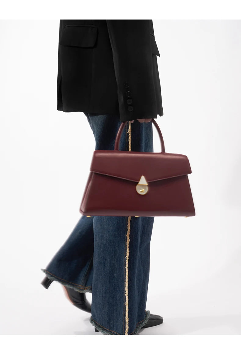 Genuine Leather Women's Bag 2025 New Model Large Capacity Handheld Crossbody Bag Fashionable and Versatile for Autumn and Winter