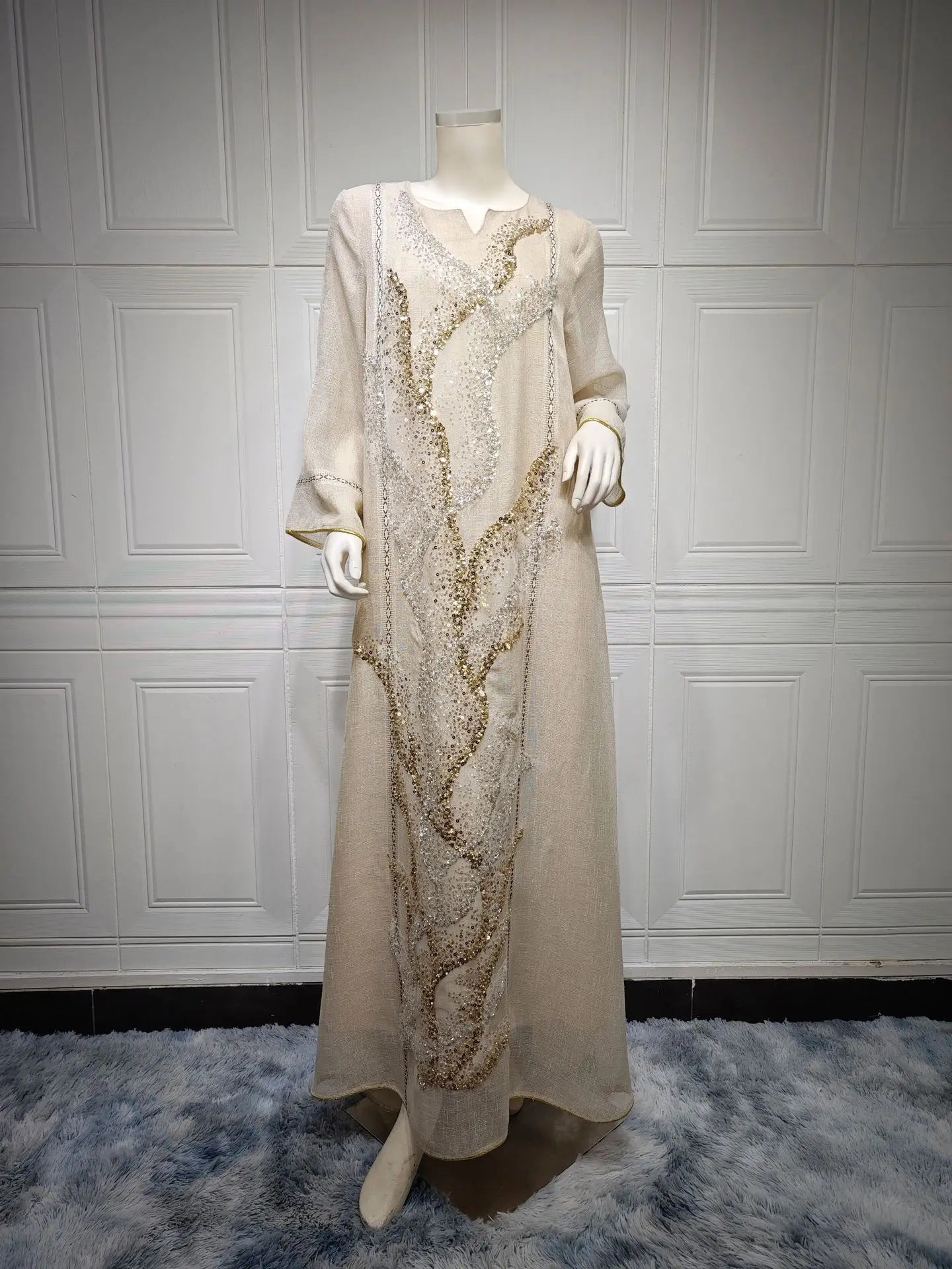 Middle East New White Mesh Bead Embroidery Muslim Dress Dubai Saudi Arabia Light Luxury Temperament Robe