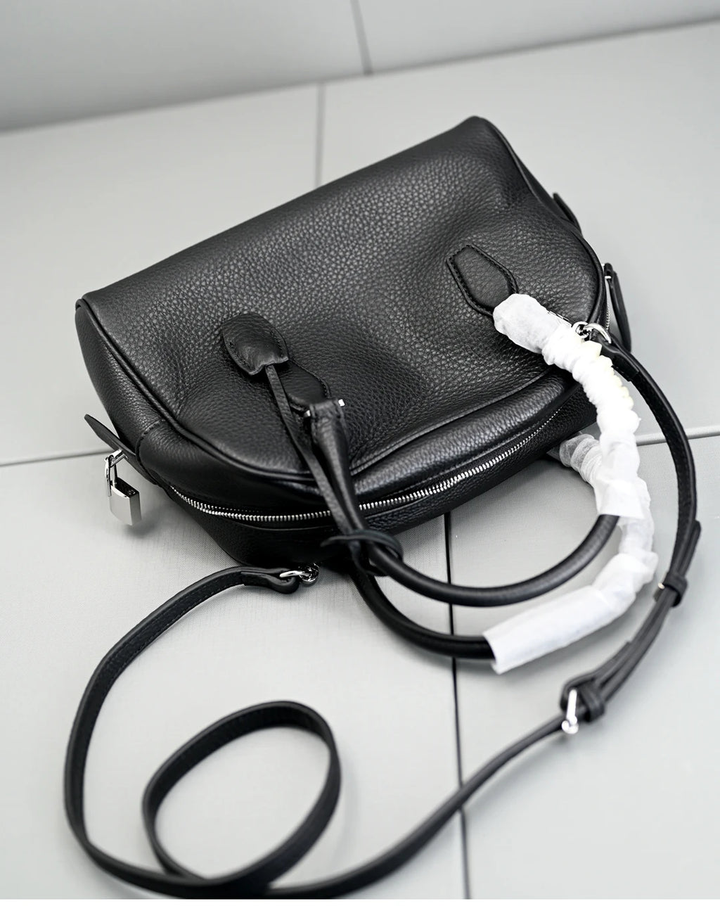 26cm Genuine Leather Handbag With Top Layer Cowhide New Women Shoulder Crossbody Bag Versatile Commuting Soft Texture