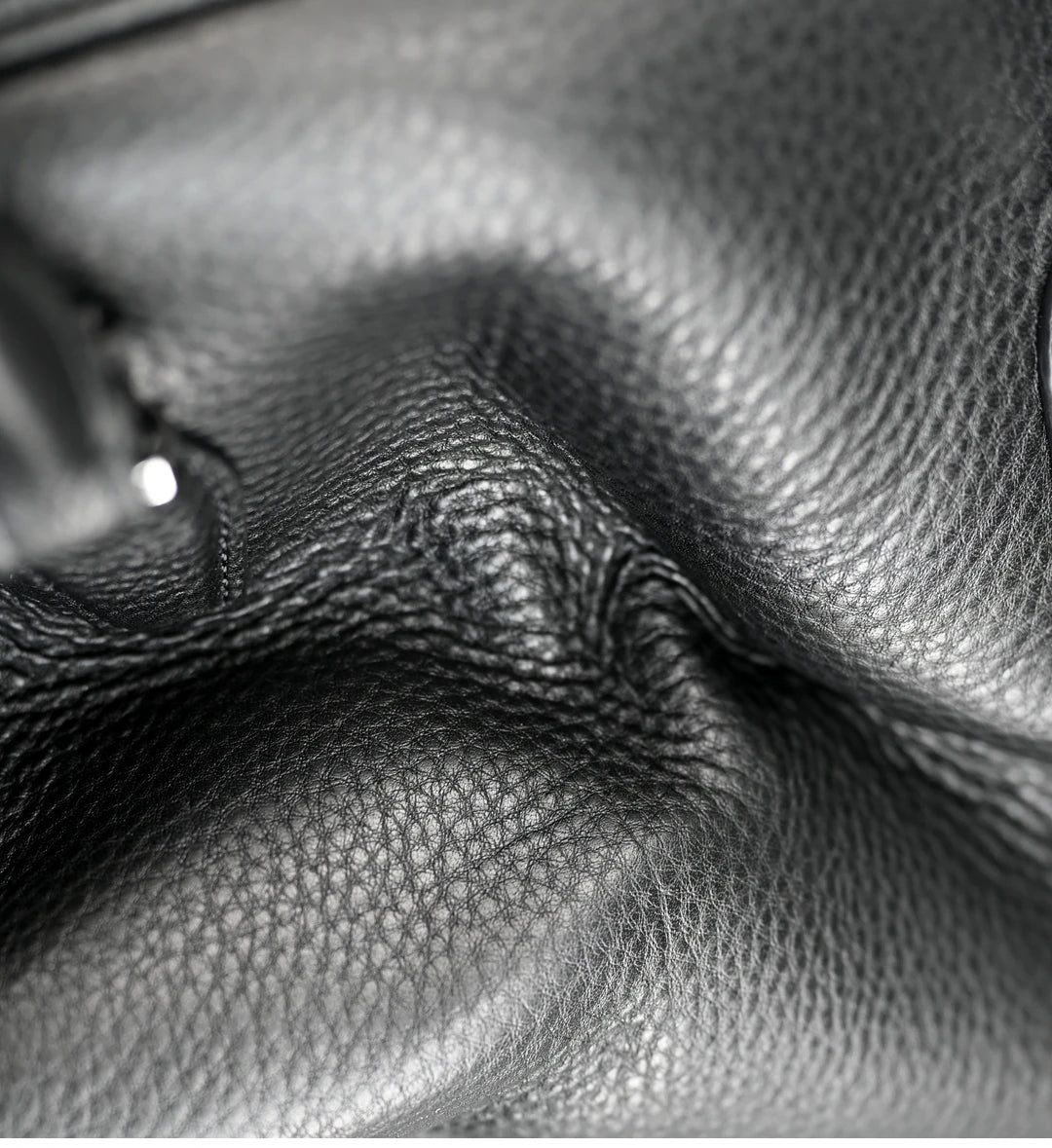 26cm Genuine Leather Handbag With Top Layer Cowhide New Women Shoulder Crossbody Bag Versatile Commuting Soft Texture