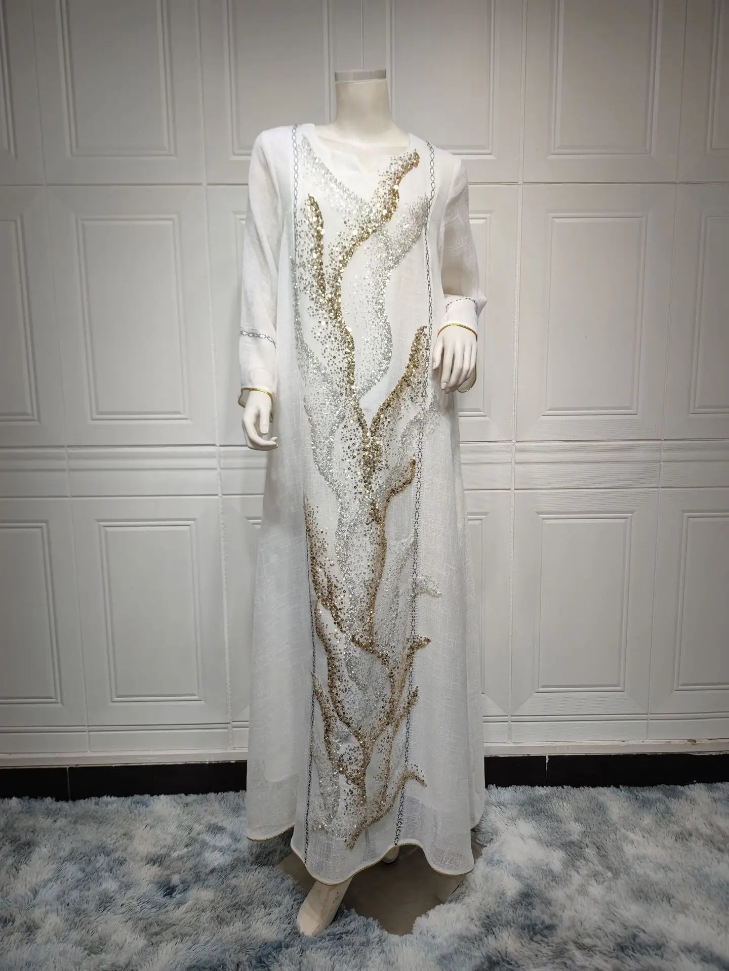 Middle East New White Mesh Bead Embroidery Muslim Dress Dubai Saudi Arabia Light Luxury Temperament Robe