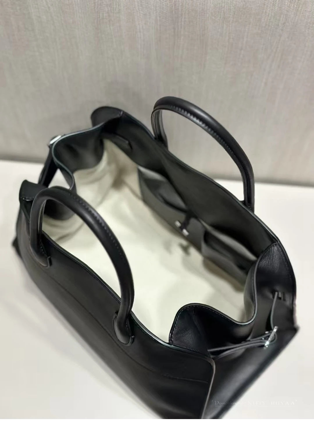 Vegarios Handbag High-Capacity