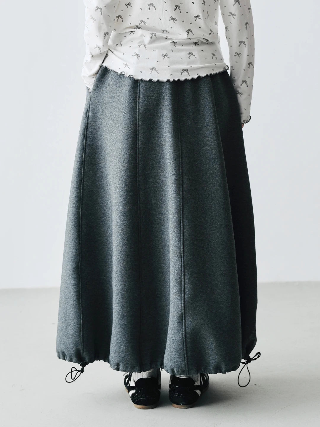 IMAKOKONI original design elastic waist letter embroidered gray skirt for women 244787