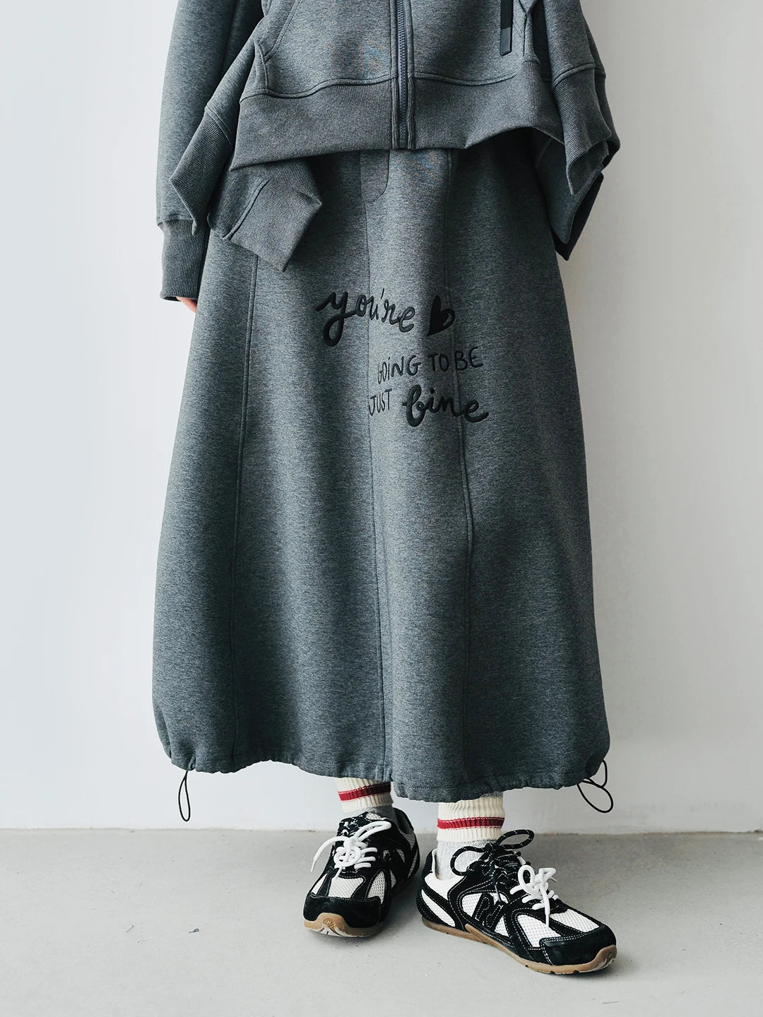 IMAKOKONI original design elastic waist letter embroidered gray skirt for women 244787