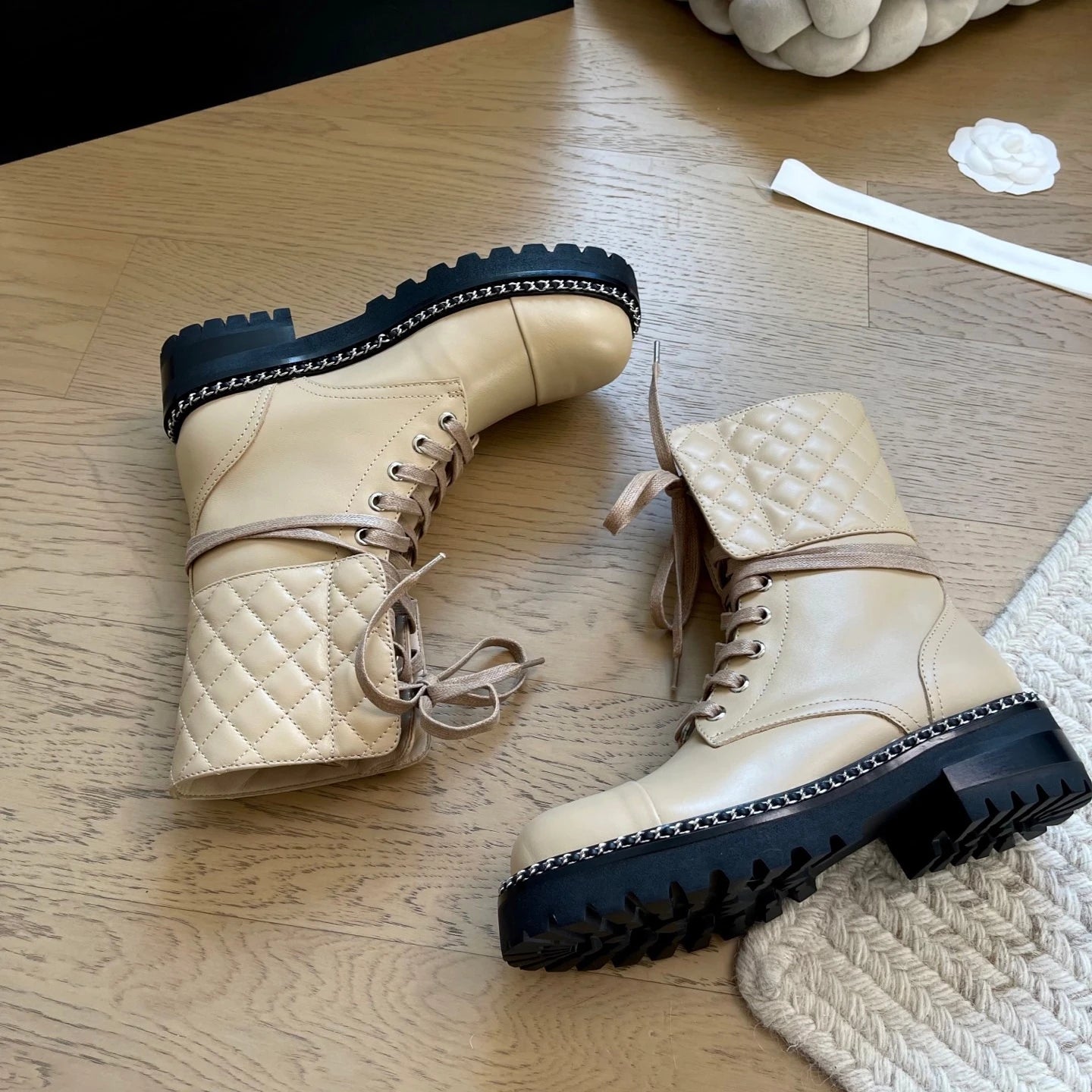 Women's thick-soled ankle boots for the autumn and winter of 2025, with a 5-cm thick sole and a sheepskin upper, size34-41