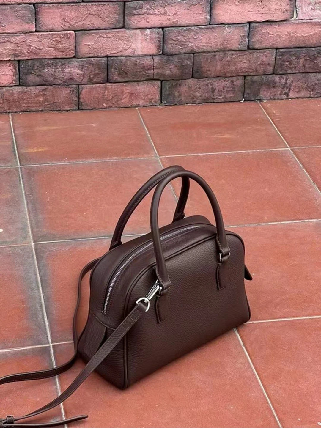 26cm Genuine Leather Handbag With Top Layer Cowhide New Women Shoulder Crossbody Bag Versatile Commuting Soft Texture