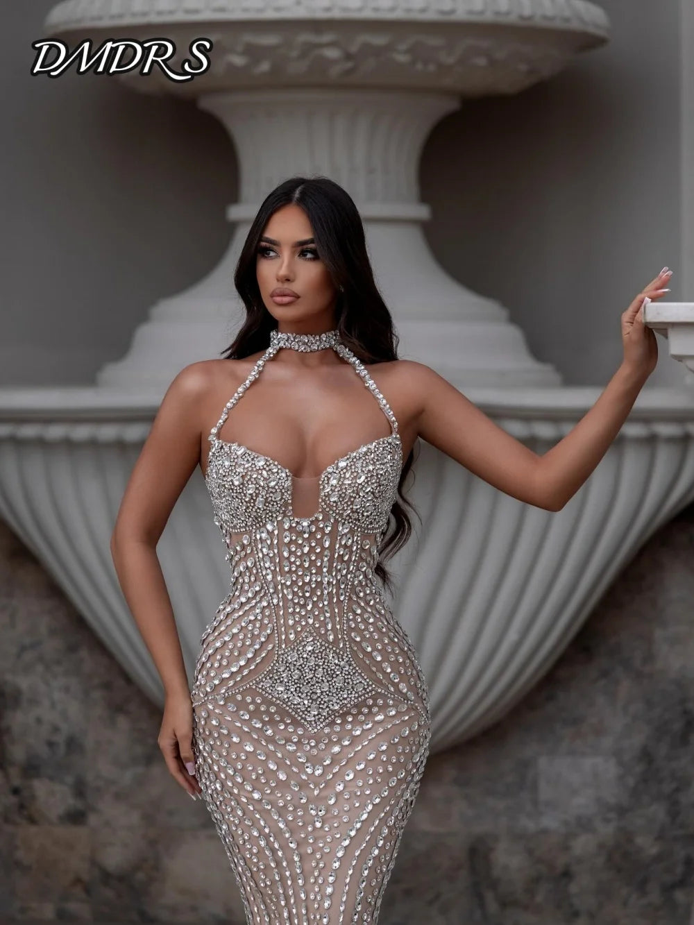 Luxury Crystal Beaded Evening Gown 2025 Sexy Sleeveless Party Dress Romantic Halter A-line Gown Evening Gown Customized