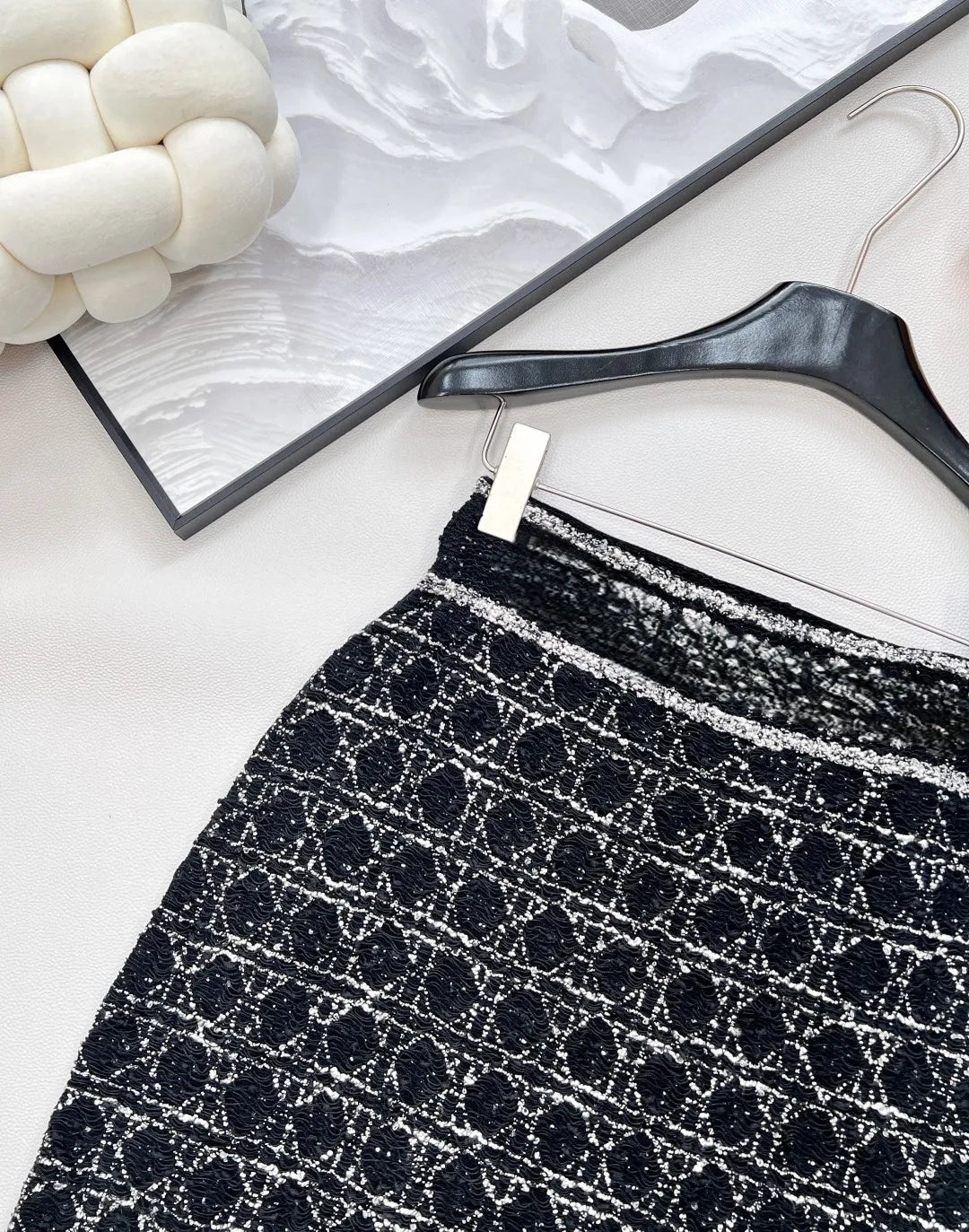 2025 Tengge Pattern Heavy Industry Coarse Flower Knitted Half Skirt Bag Hip Skirt Luxury Professional