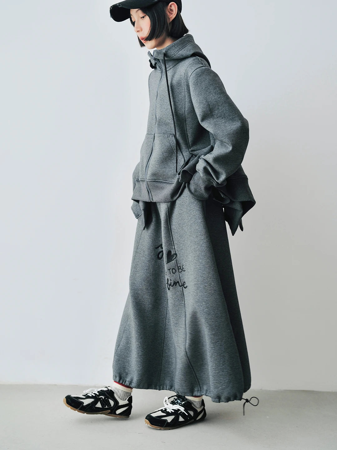 IMAKOKONI original design elastic waist letter embroidered gray skirt for women 244787