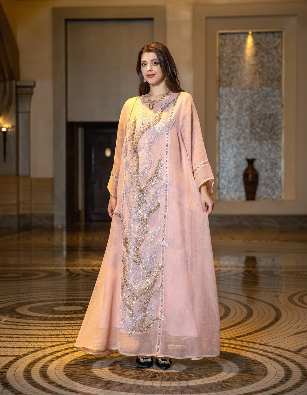 Middle East New White Mesh Bead Embroidery Muslim Dress Dubai Saudi Arabia Light Luxury Temperament Robe