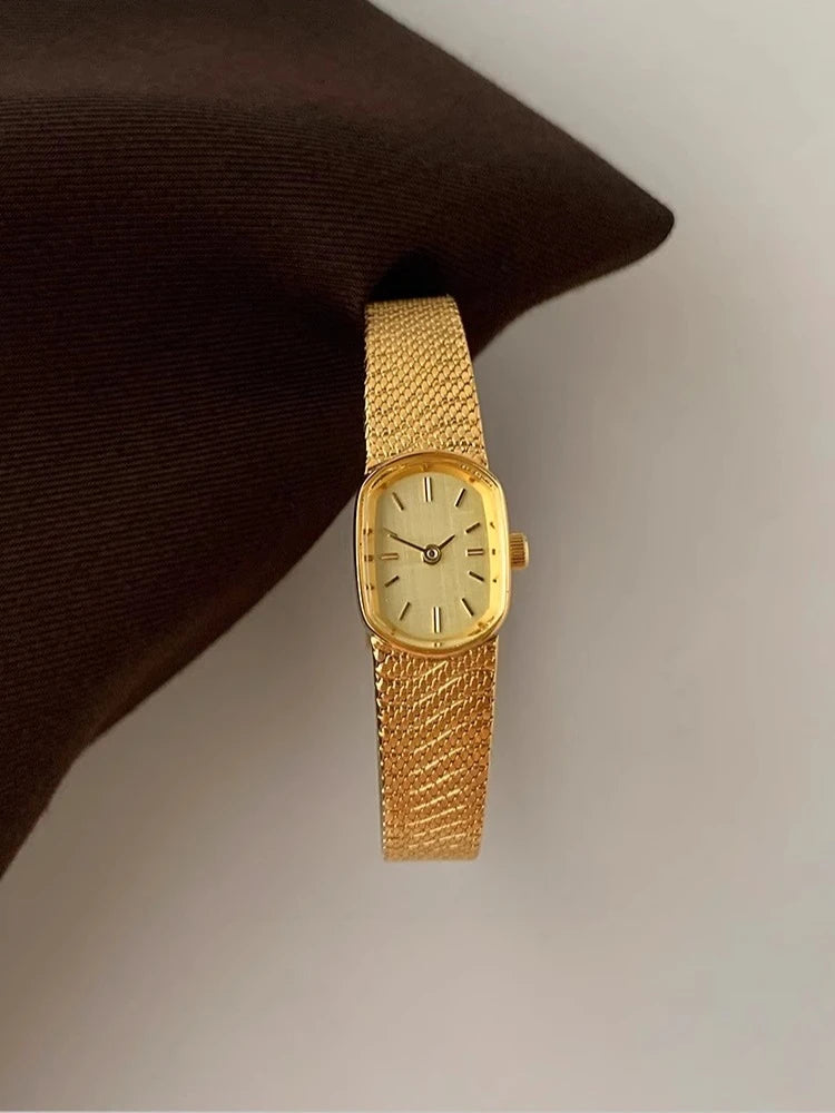 Watch for women light luxury niche small gold watch 2025 new retro small exquisite women's quartz watch