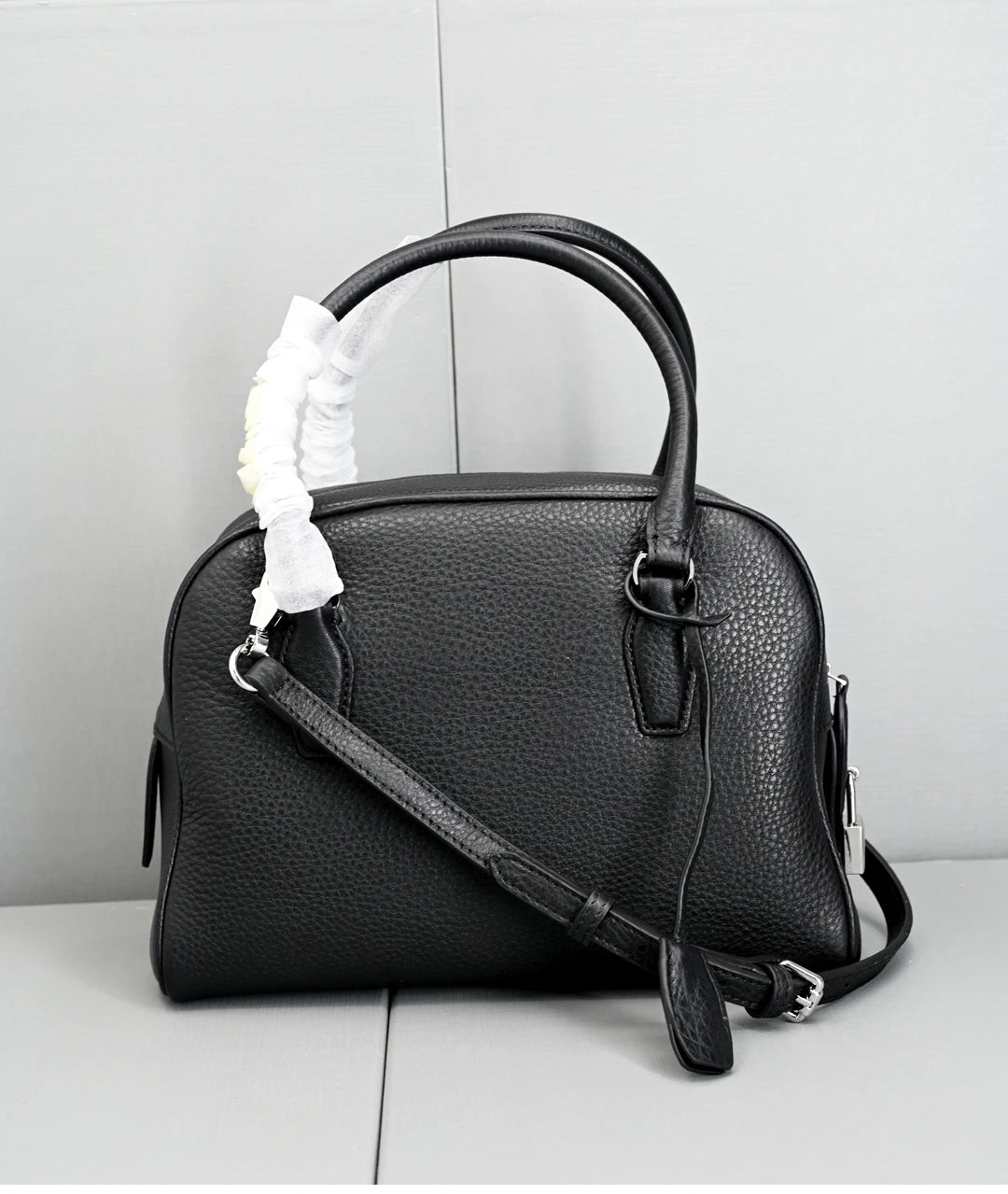 26cm Genuine Leather Handbag With Top Layer Cowhide New Women Shoulder Crossbody Bag Versatile Commuting Soft Texture