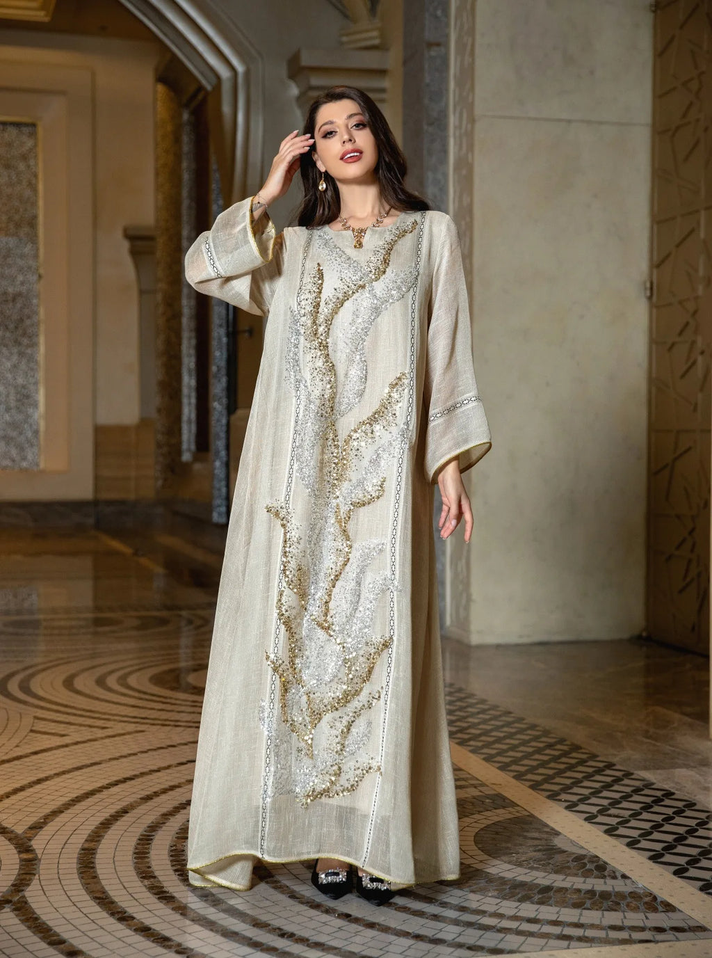 Middle East New White Mesh Bead Embroidery Muslim Dress Dubai Saudi Arabia Light Luxury Temperament Robe