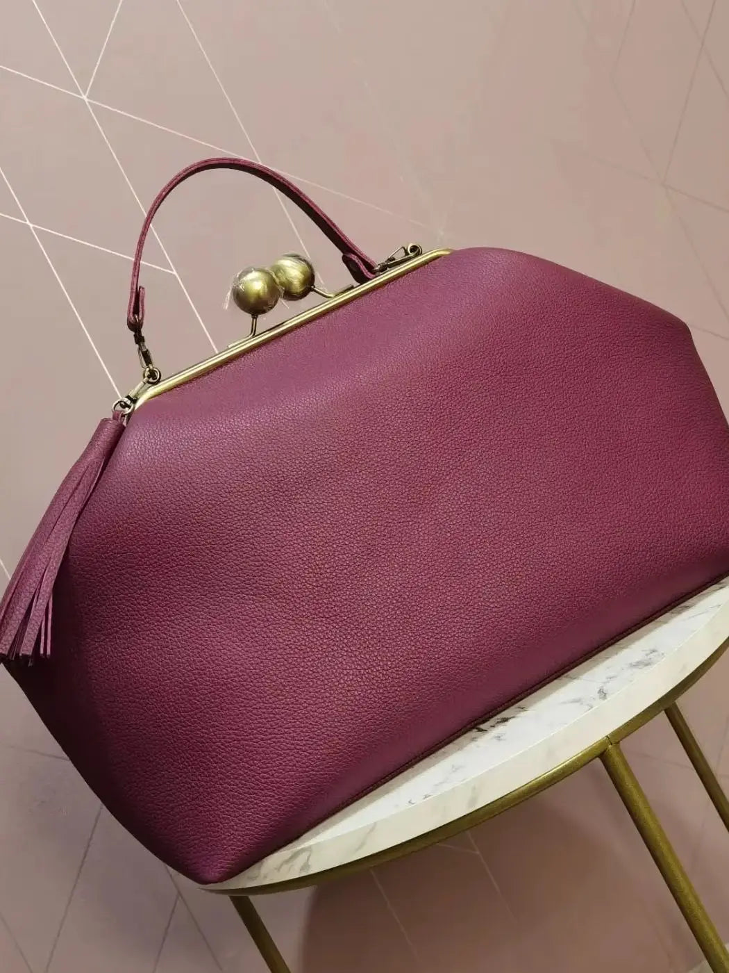 LOST IN VINTAGE Leather Bag Charming Natural Leather Balls Kiss-lock Large Clutch Handbag Proudly Carried In Hand 30x46x15cm