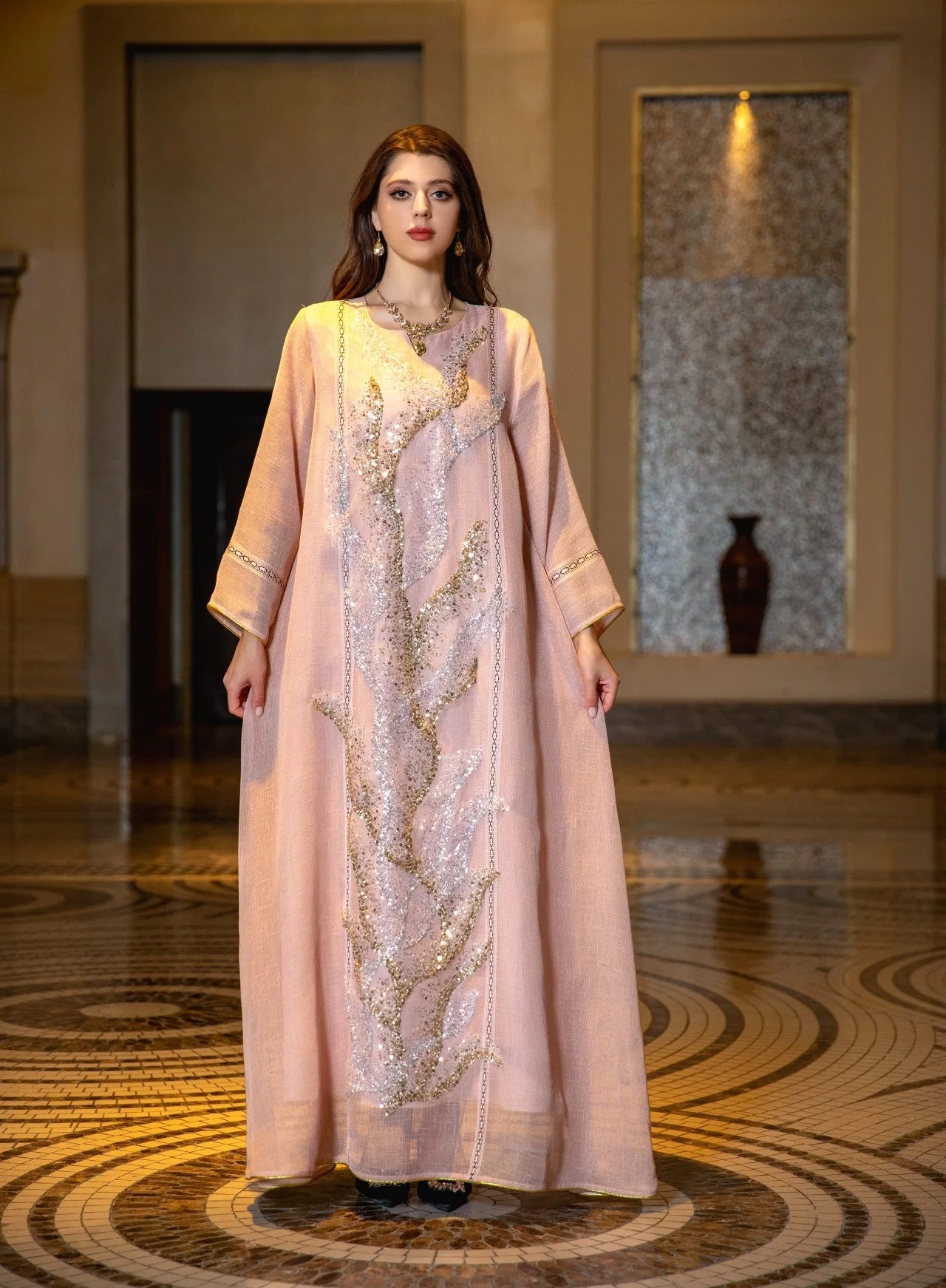 Middle East New White Mesh Bead Embroidery Muslim Dress Dubai Saudi Arabia Light Luxury Temperament Robe