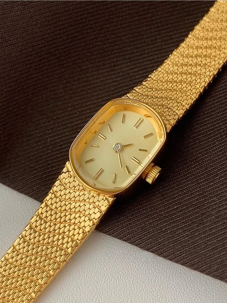 Watch for women light luxury niche small gold watch 2025 new retro small exquisite women's quartz watch